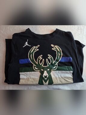 Milwaukee Bucks Giannis Antetokounmpo #34 Nike Tee Shirt Black Size Youth M